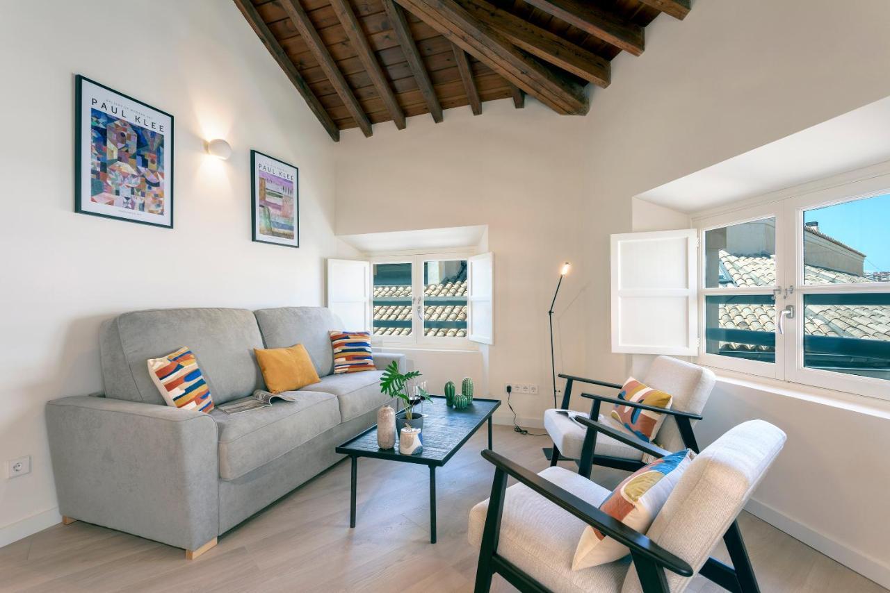 Apartamentos Thyssen Cisneros By Rent Me Málaga Exterior foto